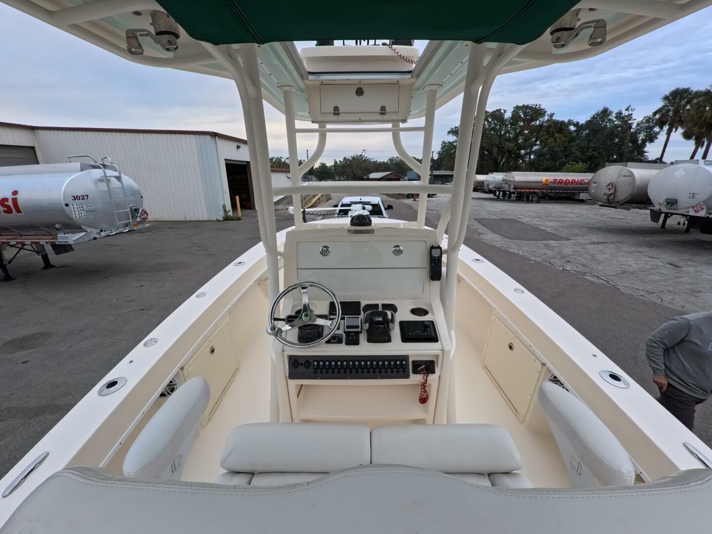 2019 Young Boats 27