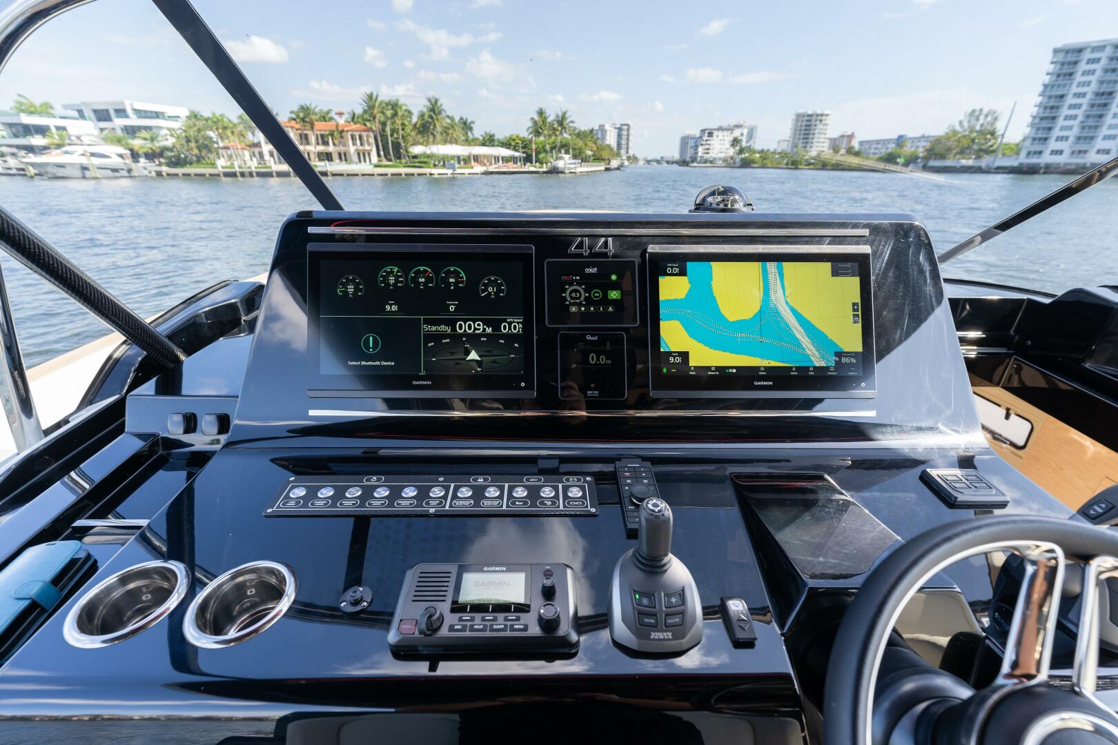 44ft Solaris Yacht For Sale