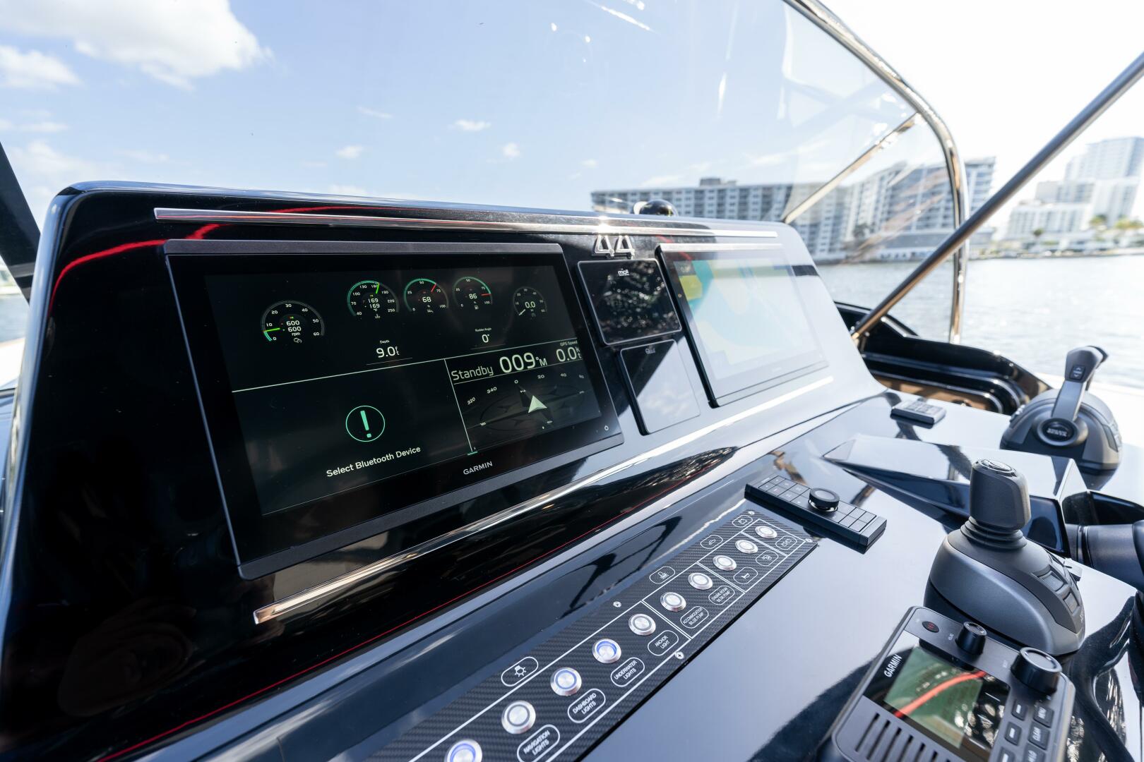 44ft Solaris Yacht For Sale