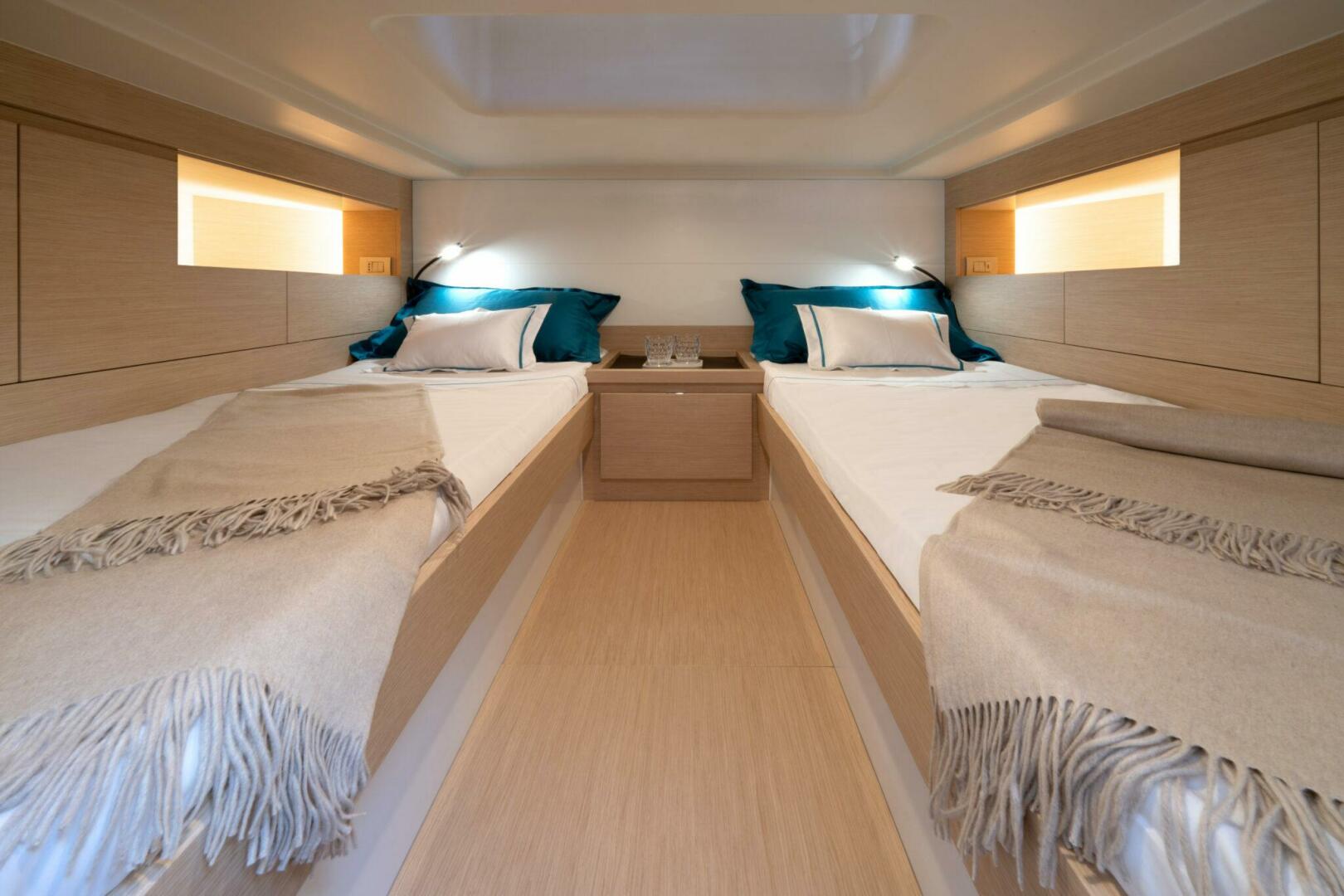 40ft Solaris Yacht For Sale