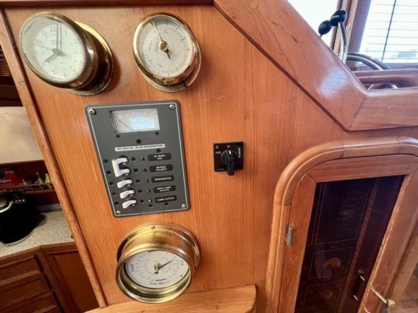 19 Nirvana 1987 Jefferson 42 Additional Breakers Medium