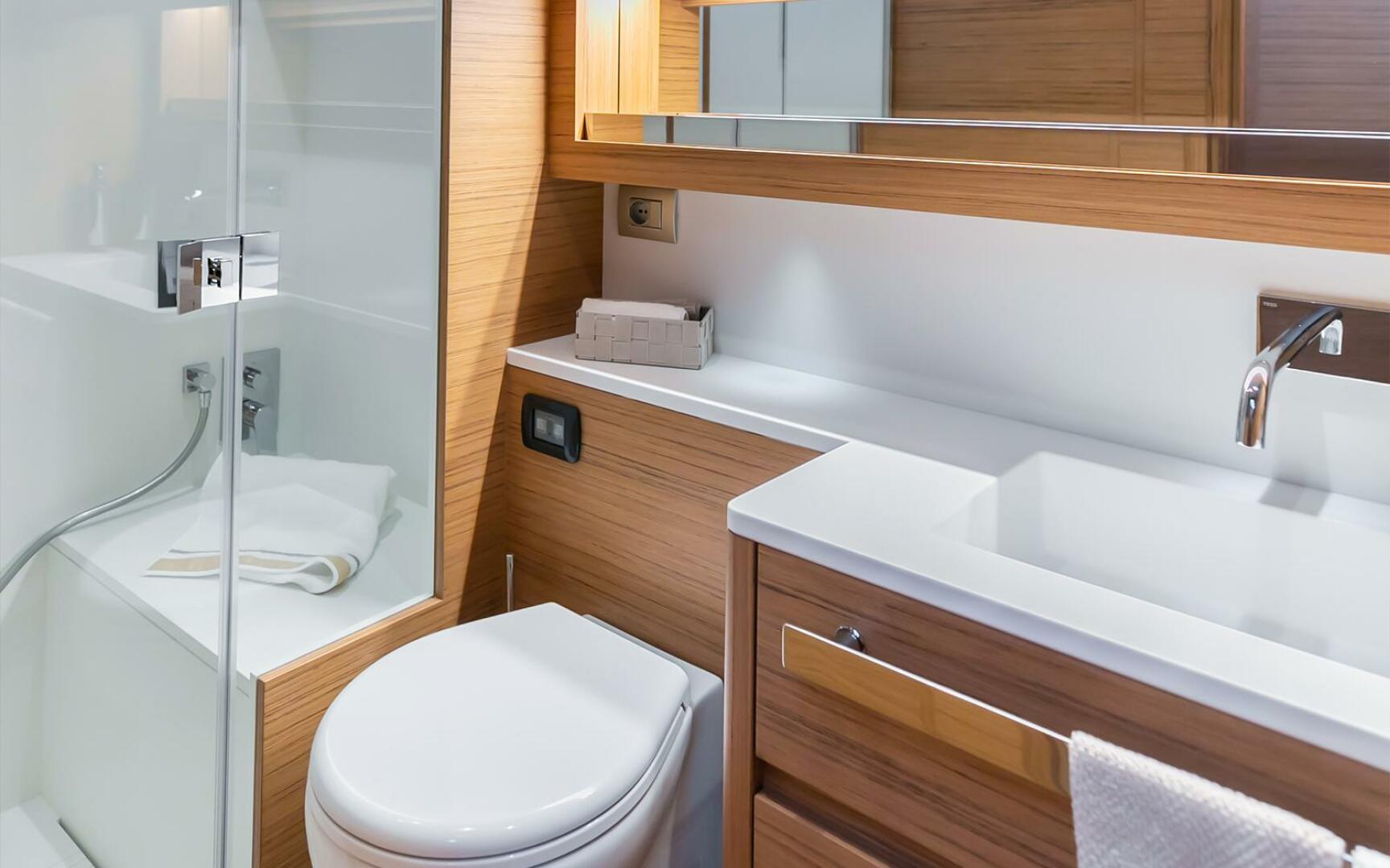 52ft Solaris Yacht For Sale
