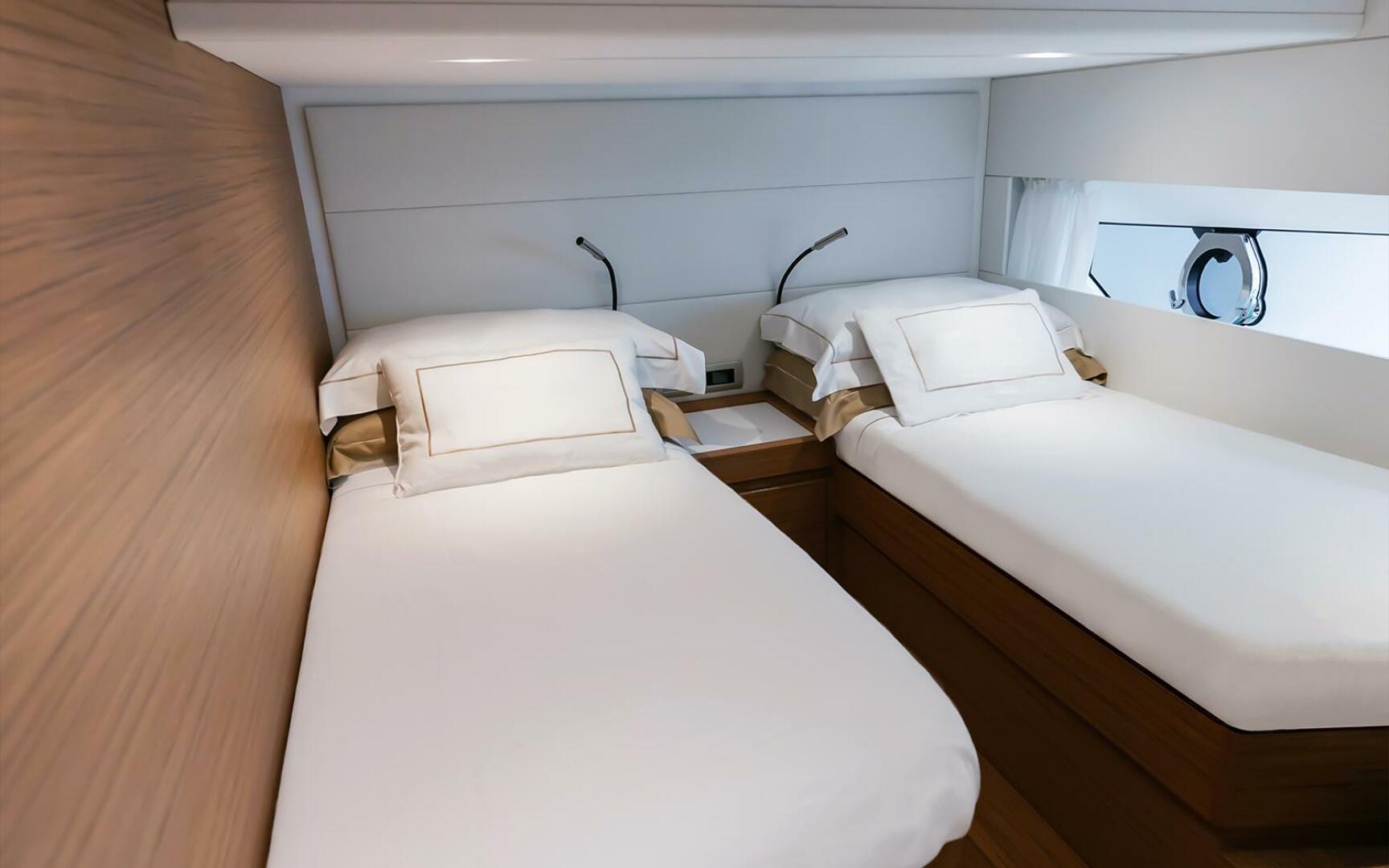 52ft Solaris Yacht For Sale