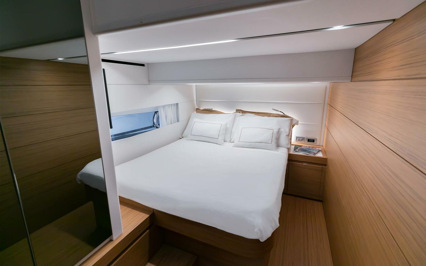 52ft Solaris Yacht For Sale