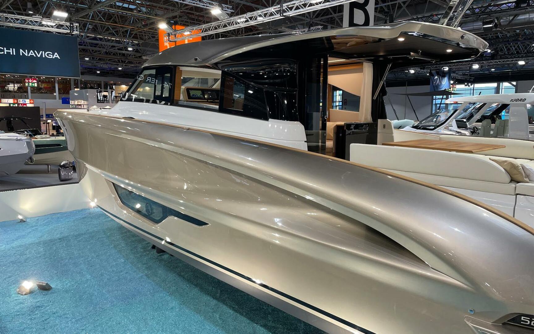 52ft Solaris Yacht For Sale