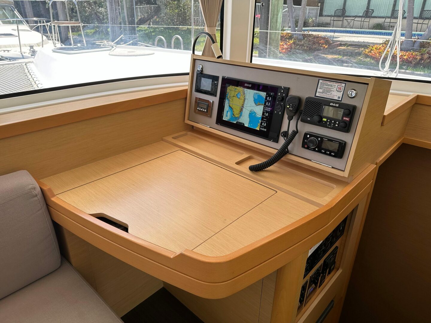 2018-lagoon-42-sail-9745888-20250409124159498-1_XLARGE.jpg