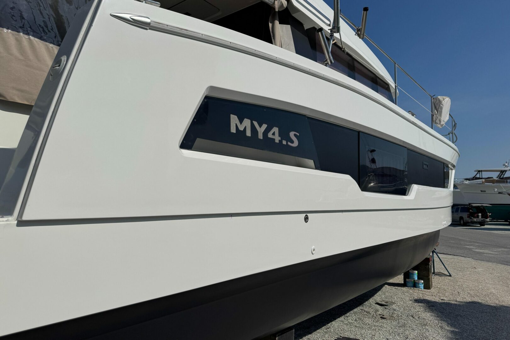 2021-fountaine-pajot-my4s-power-9747125-20250714134253570-1.