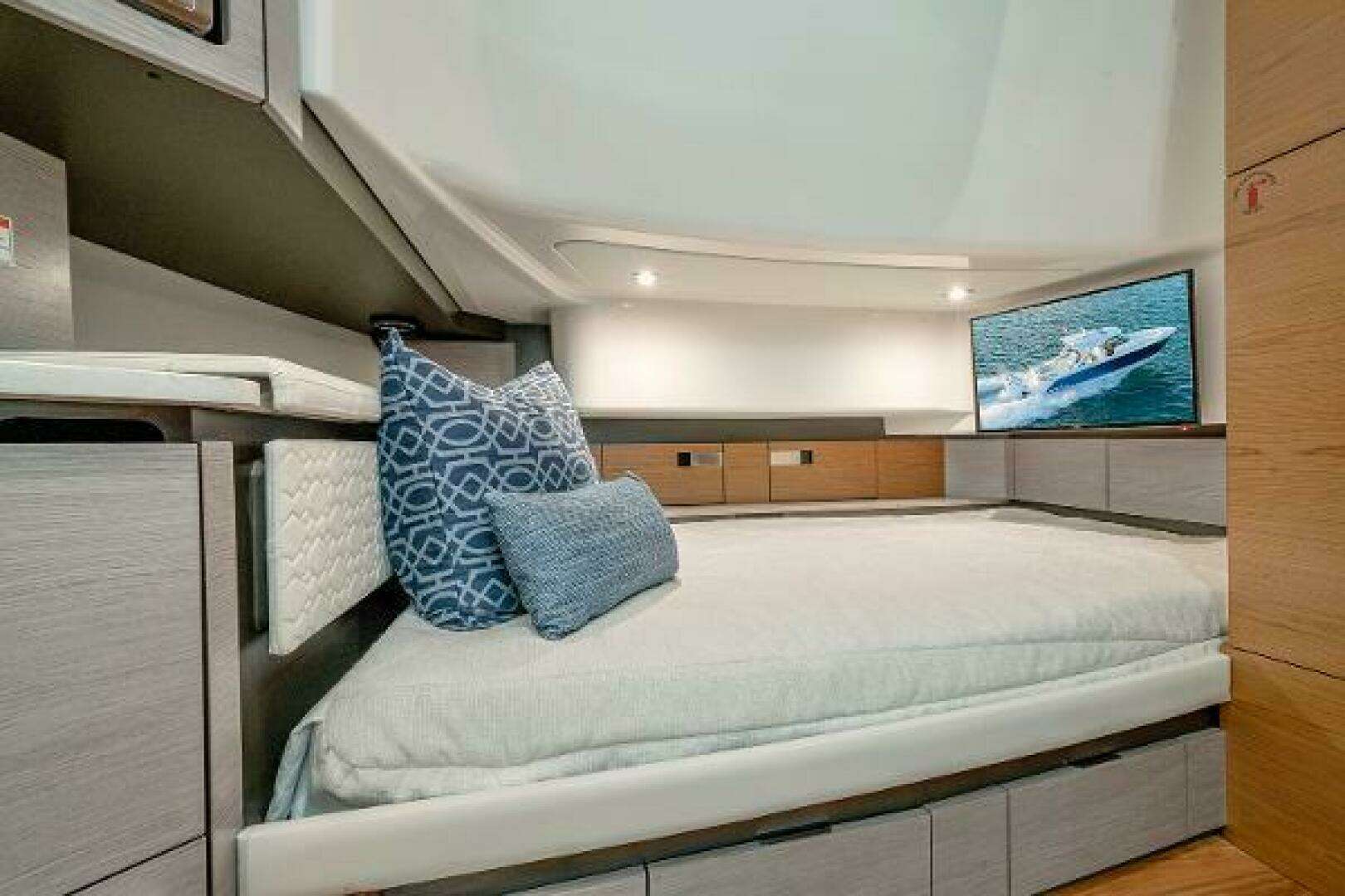 Tiara Yachts  Yacht For Sale