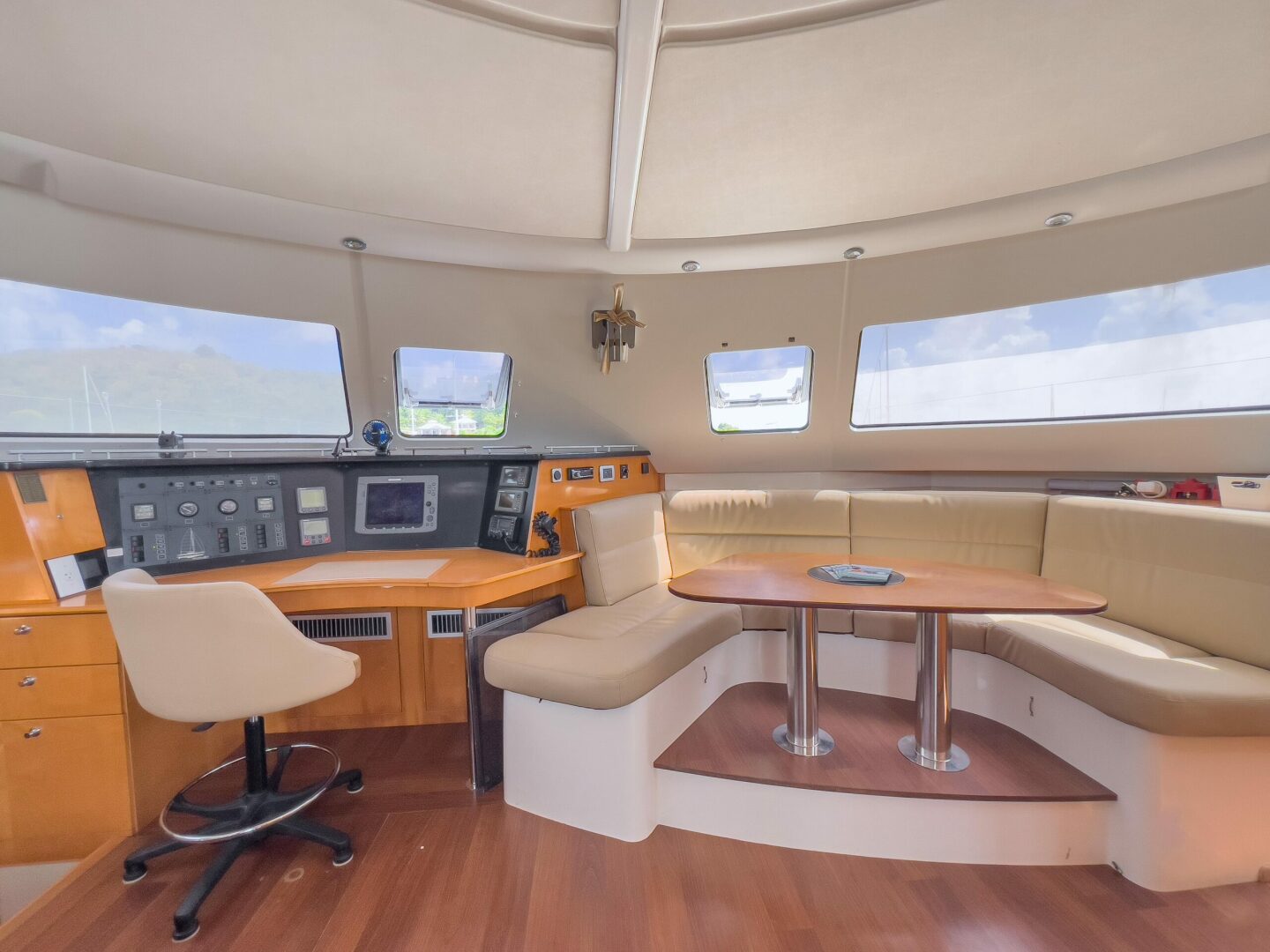 60ft Fountaine Pajot Yacht For Sale