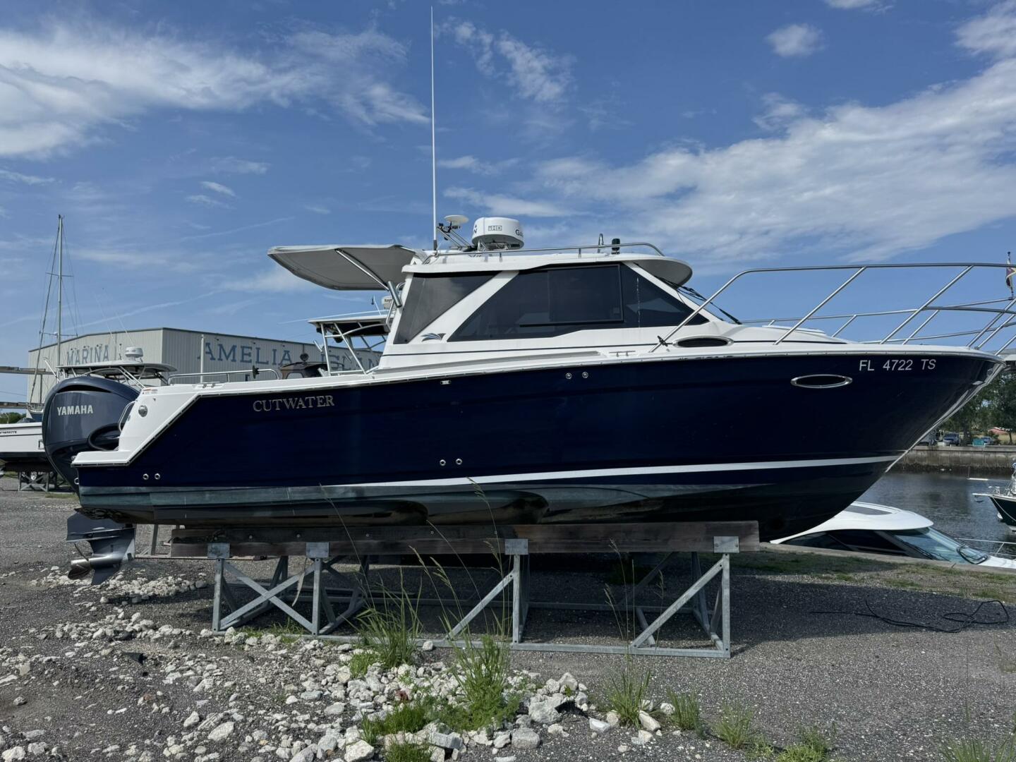 24ft Cutwater Yacht For Sale