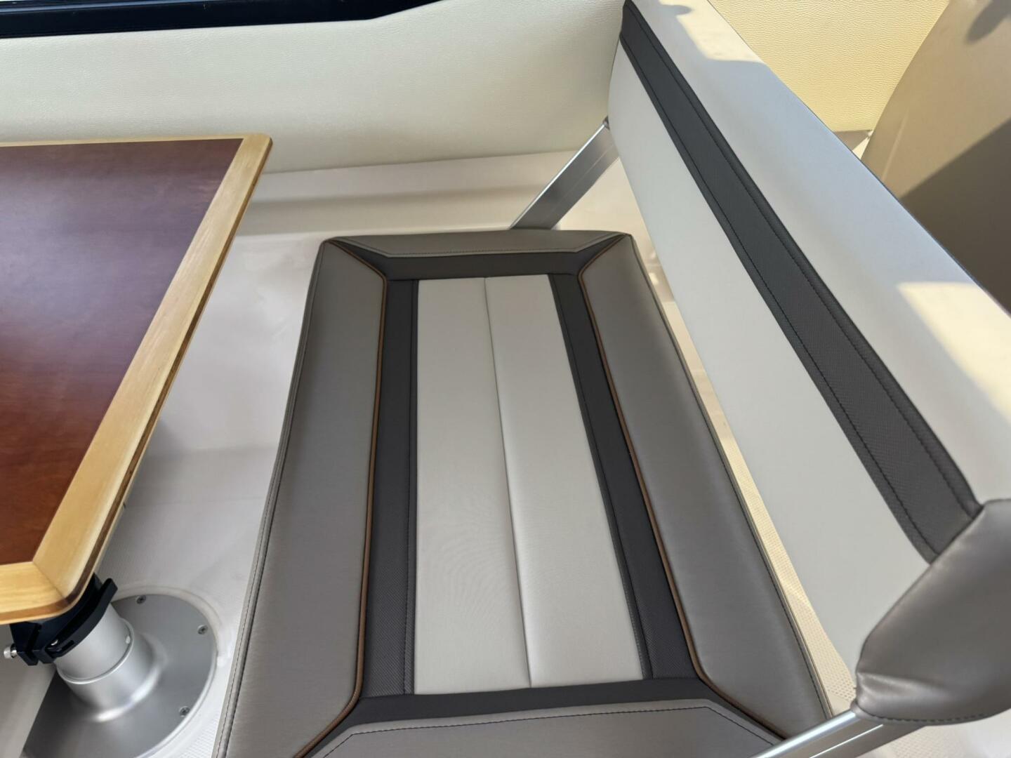 24ft Cutwater Yacht For Sale