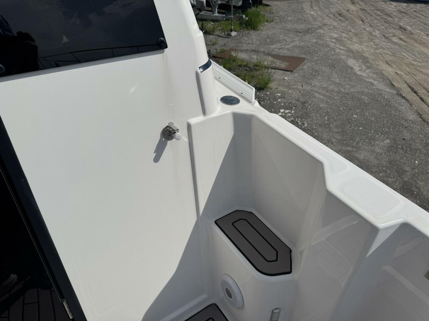 24ft Cutwater Yacht For Sale