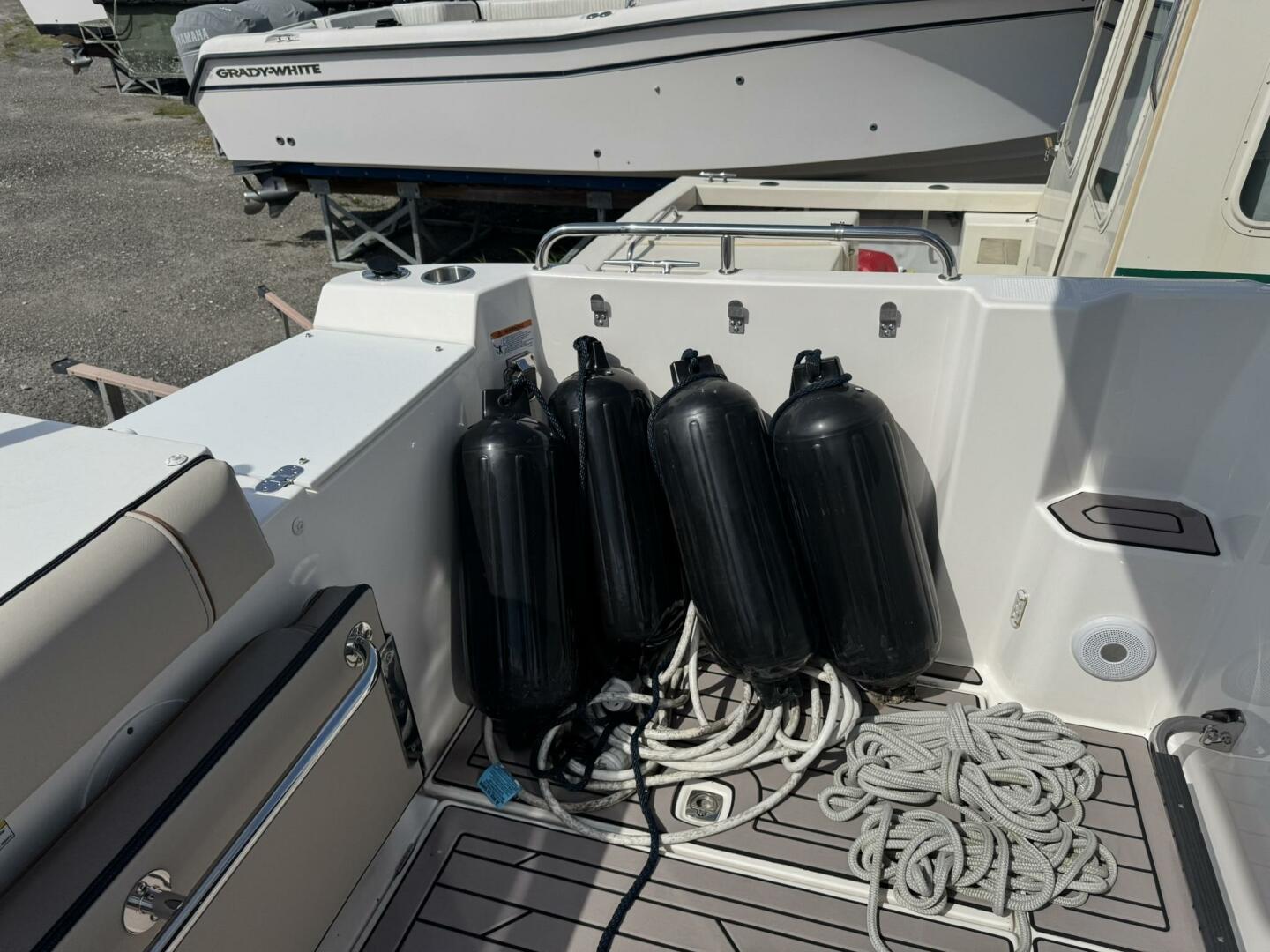 24ft Cutwater Yacht For Sale