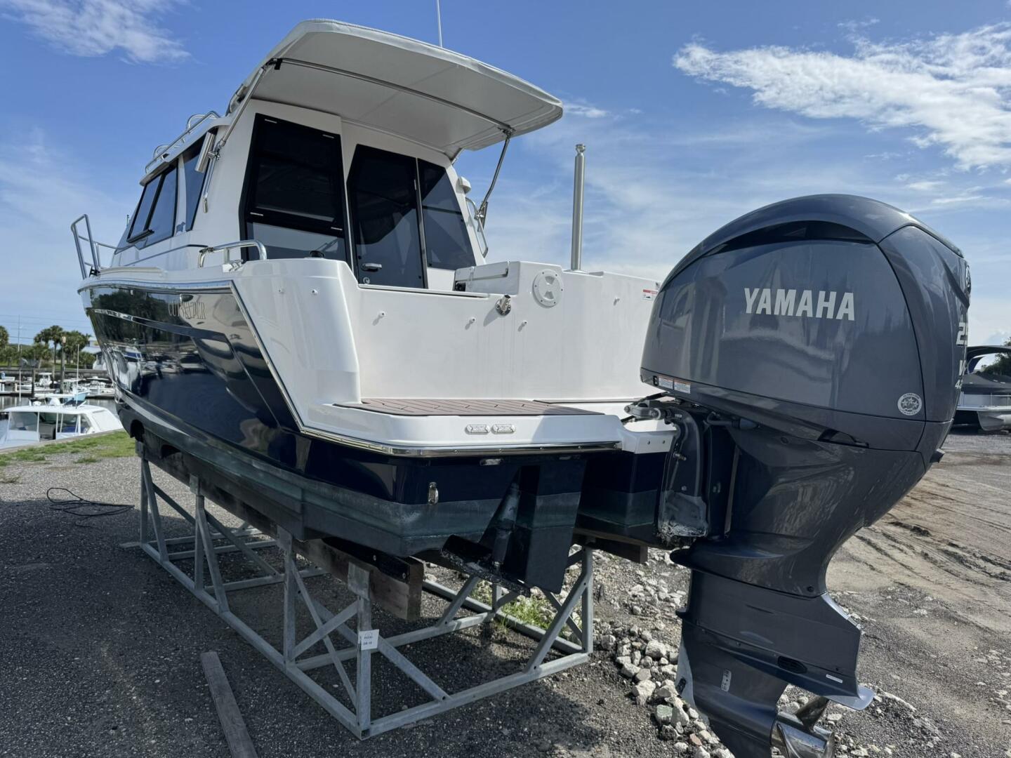 24ft Cutwater Yacht For Sale