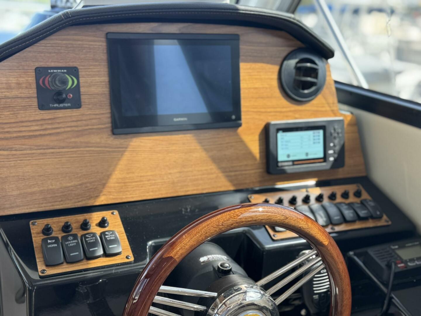 24ft Cutwater Yacht For Sale
