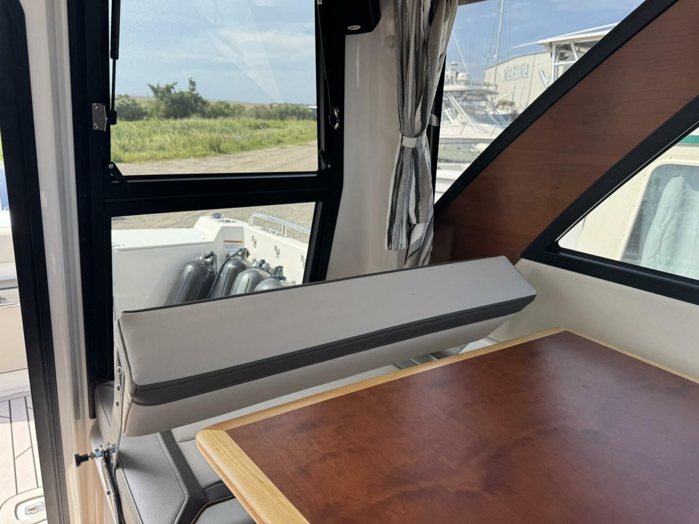 24ft Cutwater Yacht For Sale