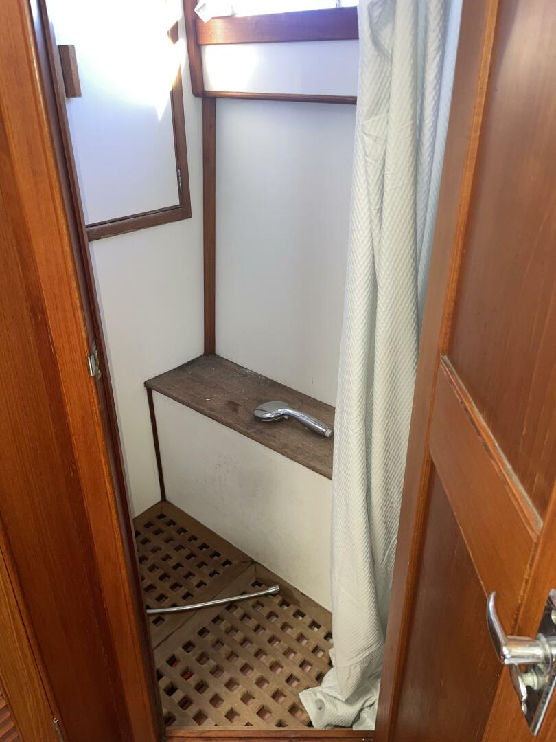 42ft Grand Banks Yacht For Sale