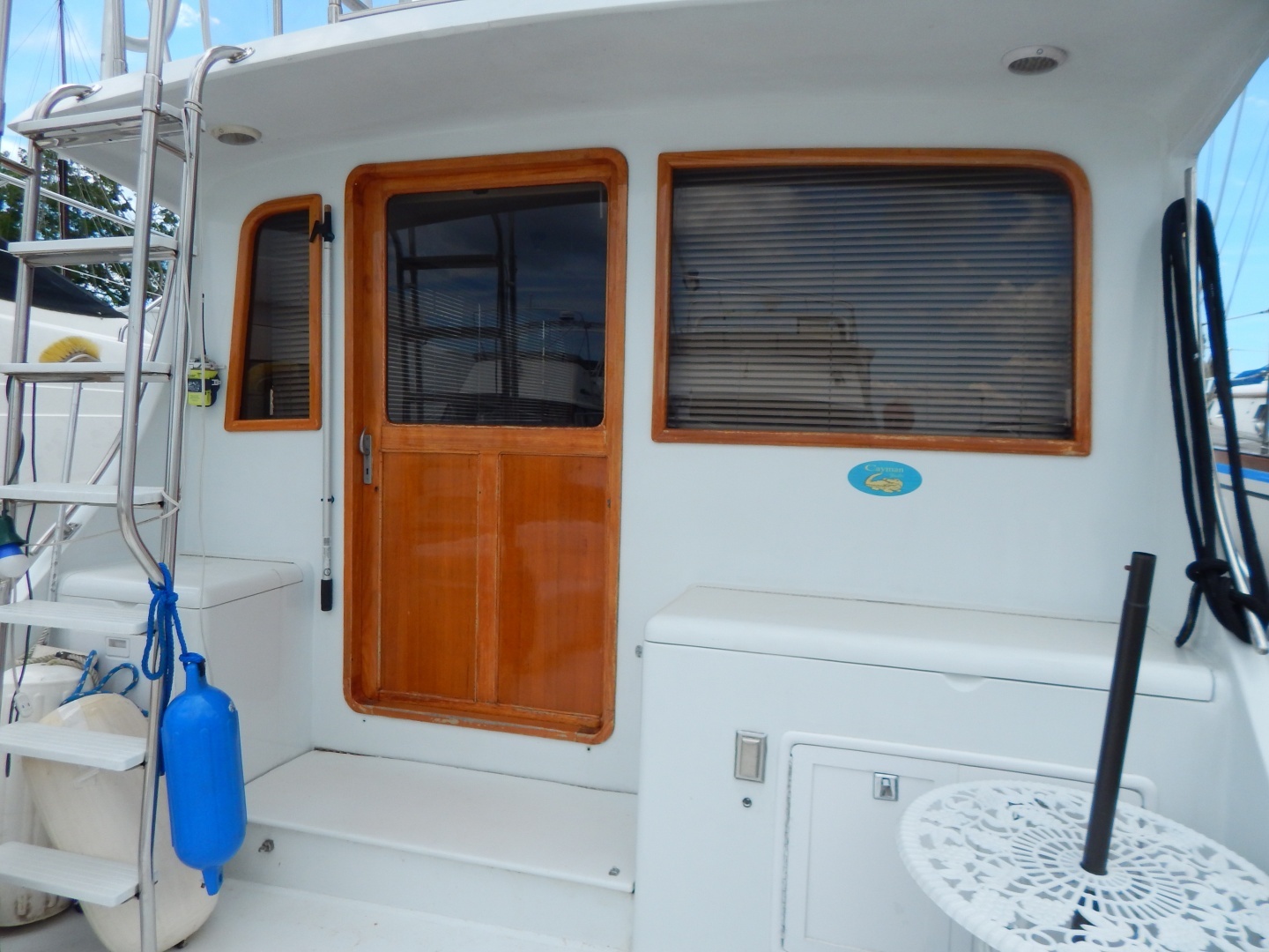 1996 Egg Harbor by Cayman