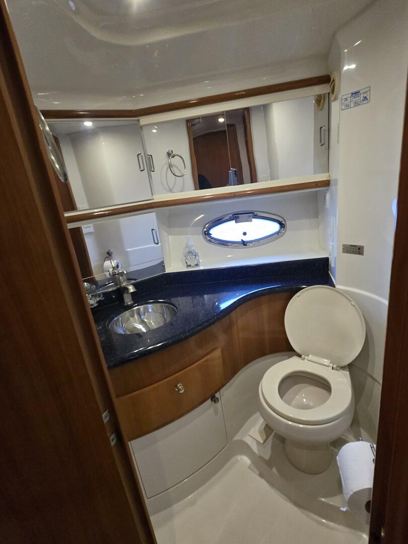 ChrisSea IV 44ft Carver Yacht For Sale