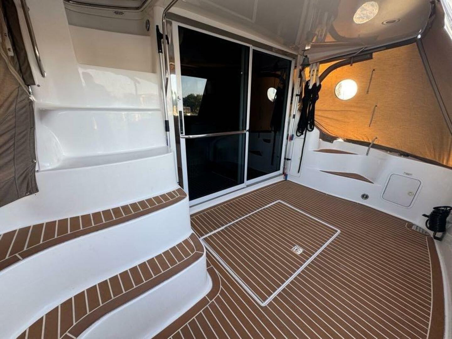 1996 Sea Ray 400 Covered Aft Sundeck