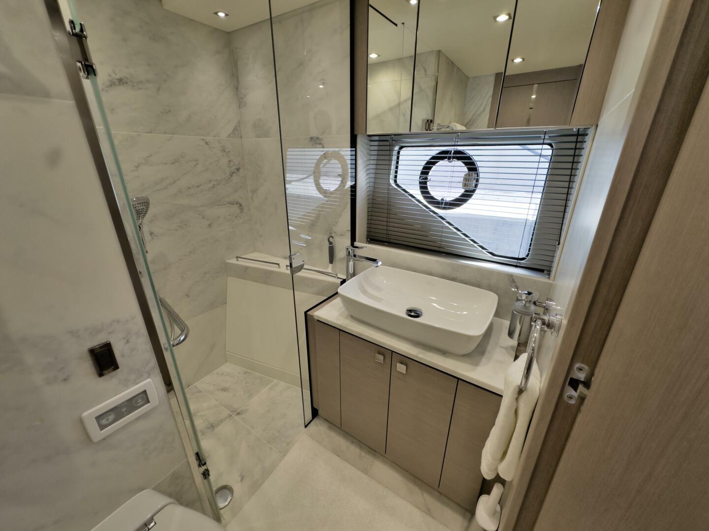 74ft Sunseeker Yacht For Sale