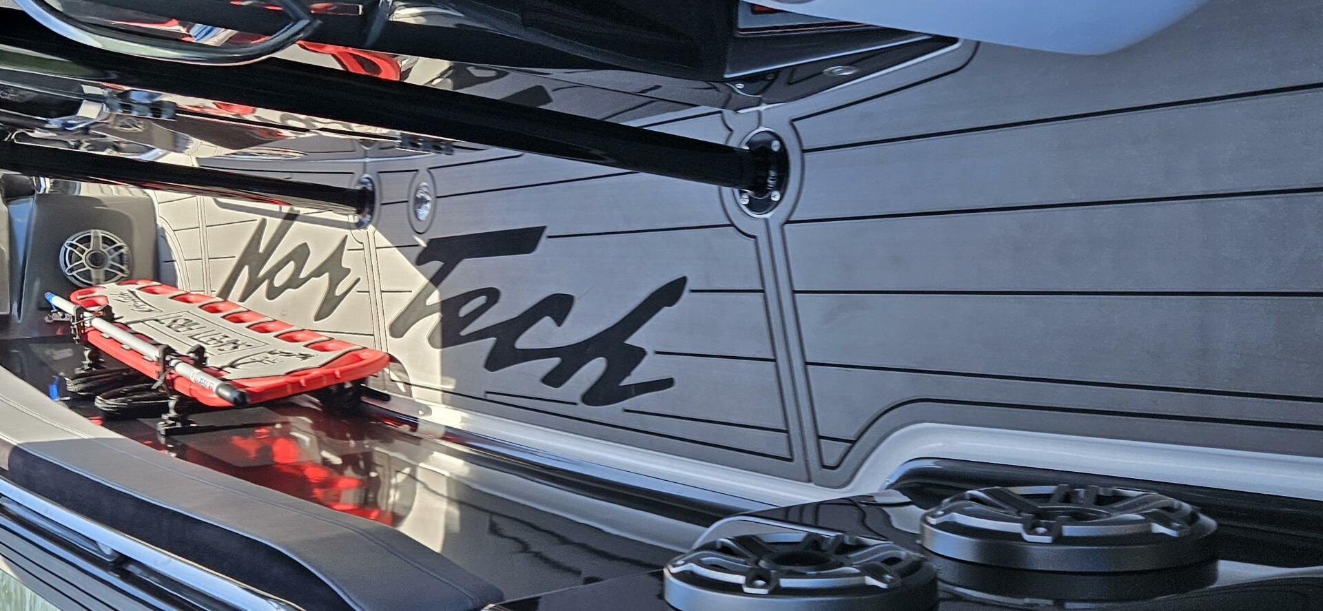 39ft New Power 2026 Nor-Tech 390 Sport Fiberglass Deep Vee For