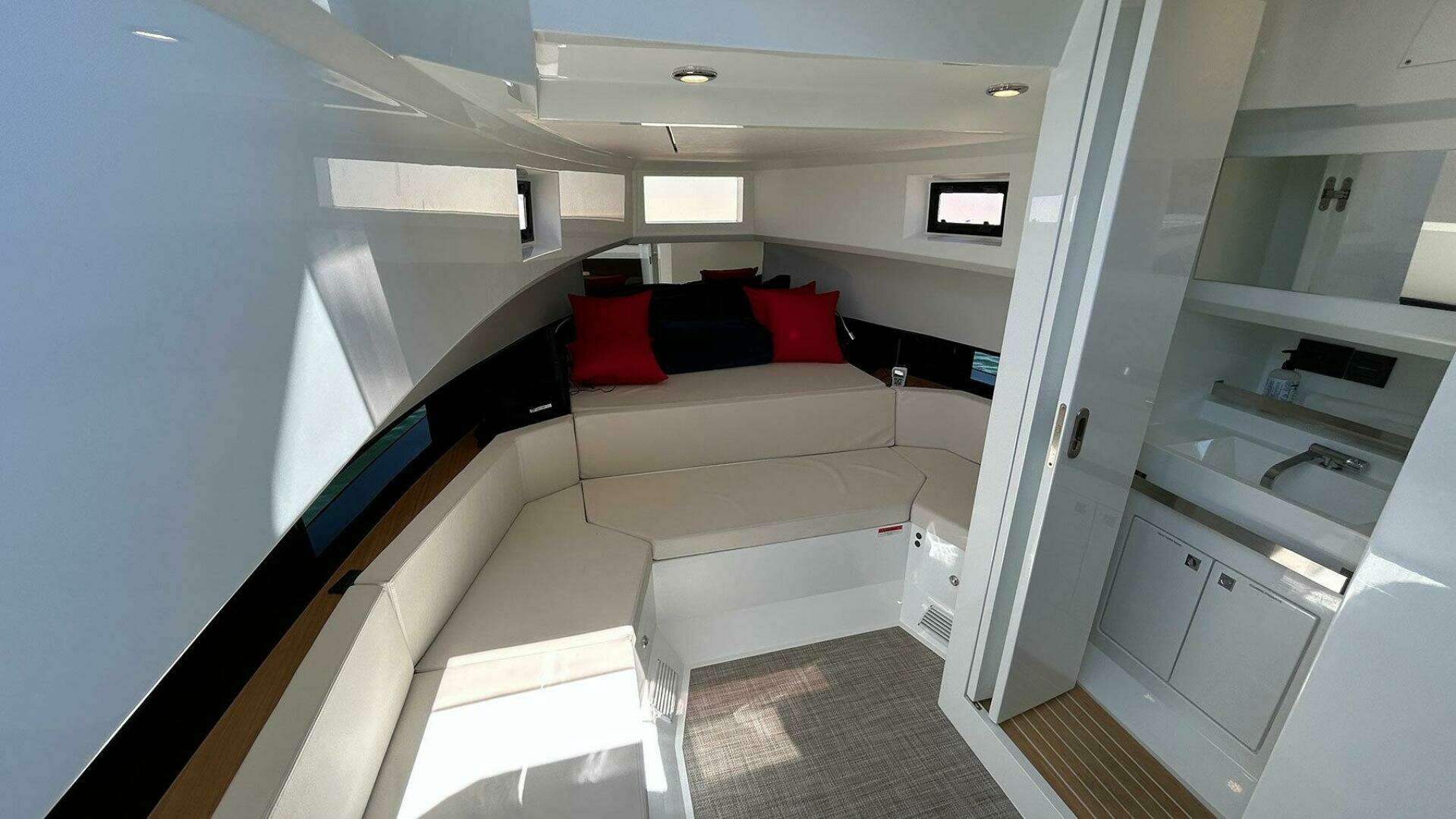 De Antonio 36 Yacht For Sale