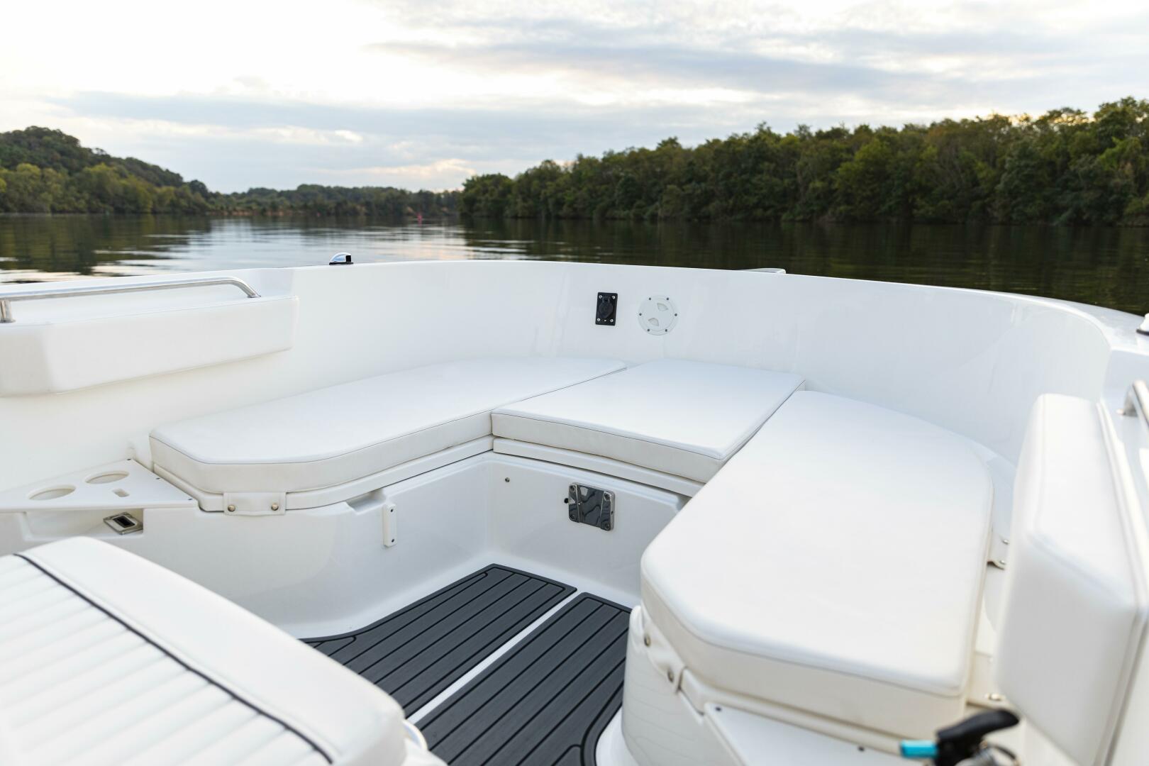 22ft Bayliner Yacht For Sale