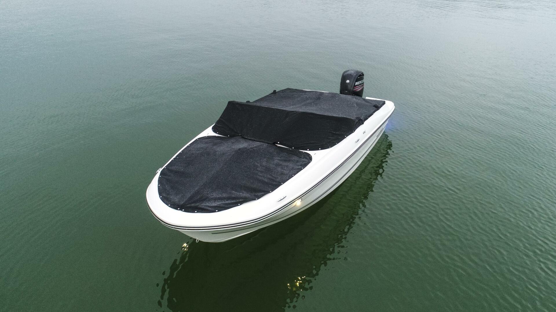 19ft Bayliner Yacht For Sale