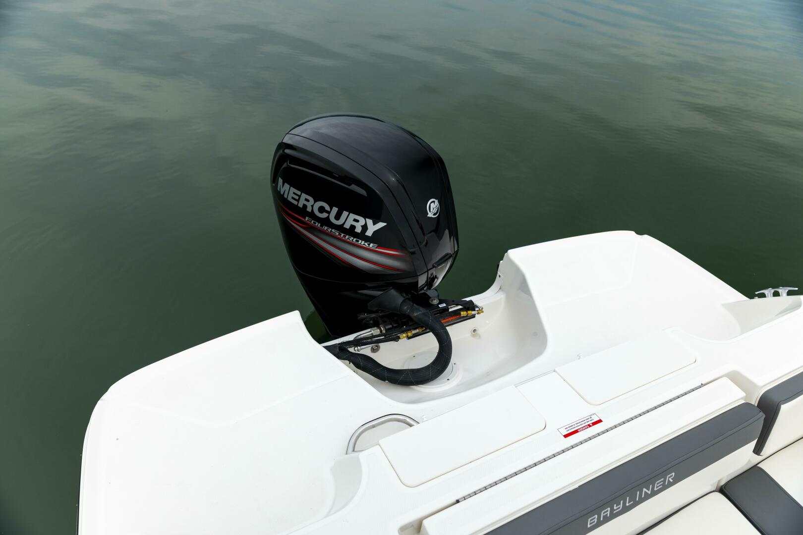 19ft Bayliner Yacht For Sale