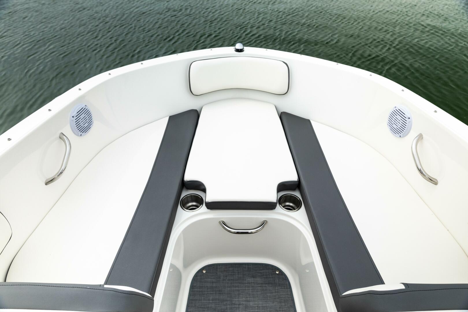19ft Bayliner Yacht For Sale