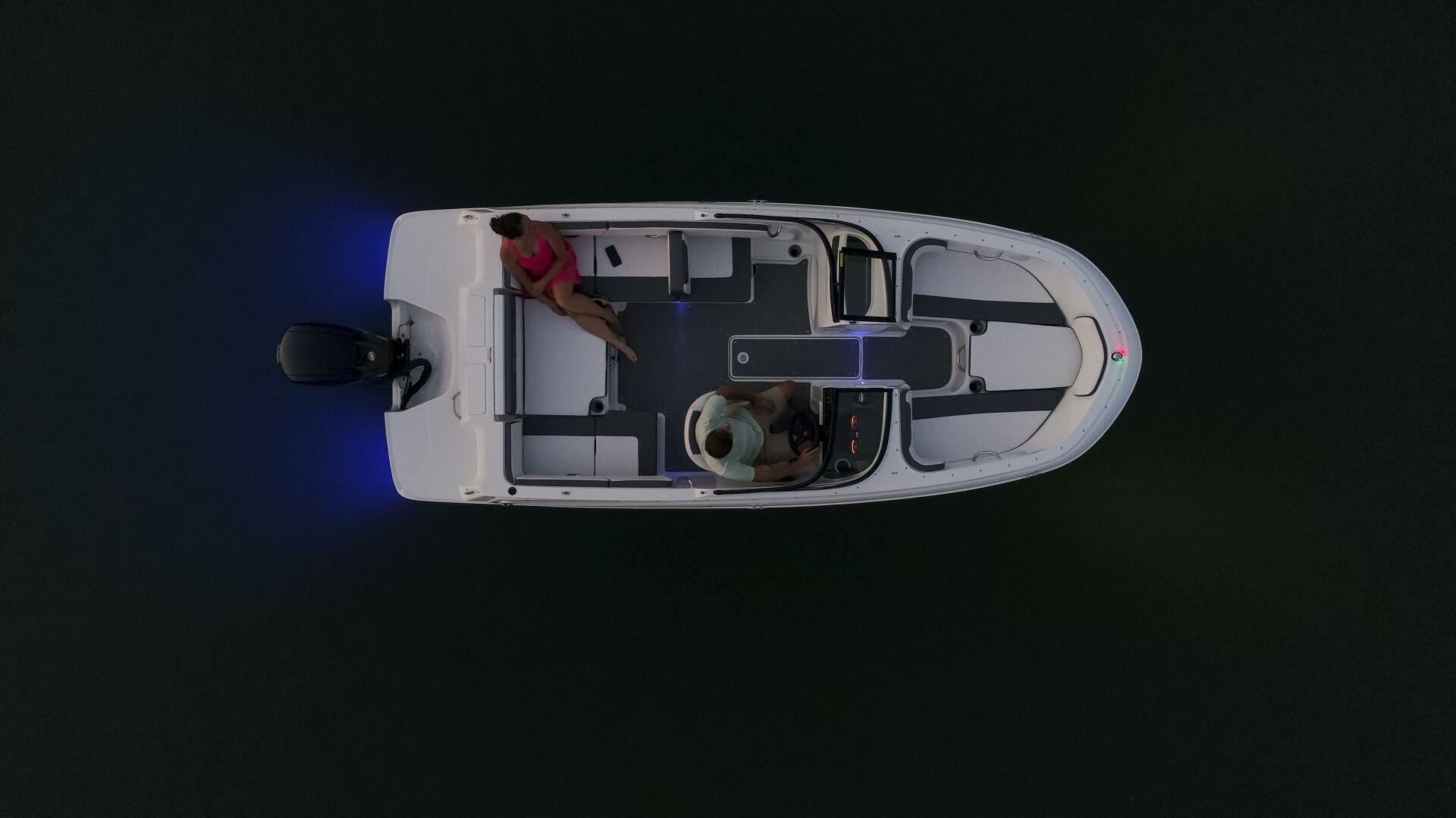 19ft Bayliner Yacht For Sale