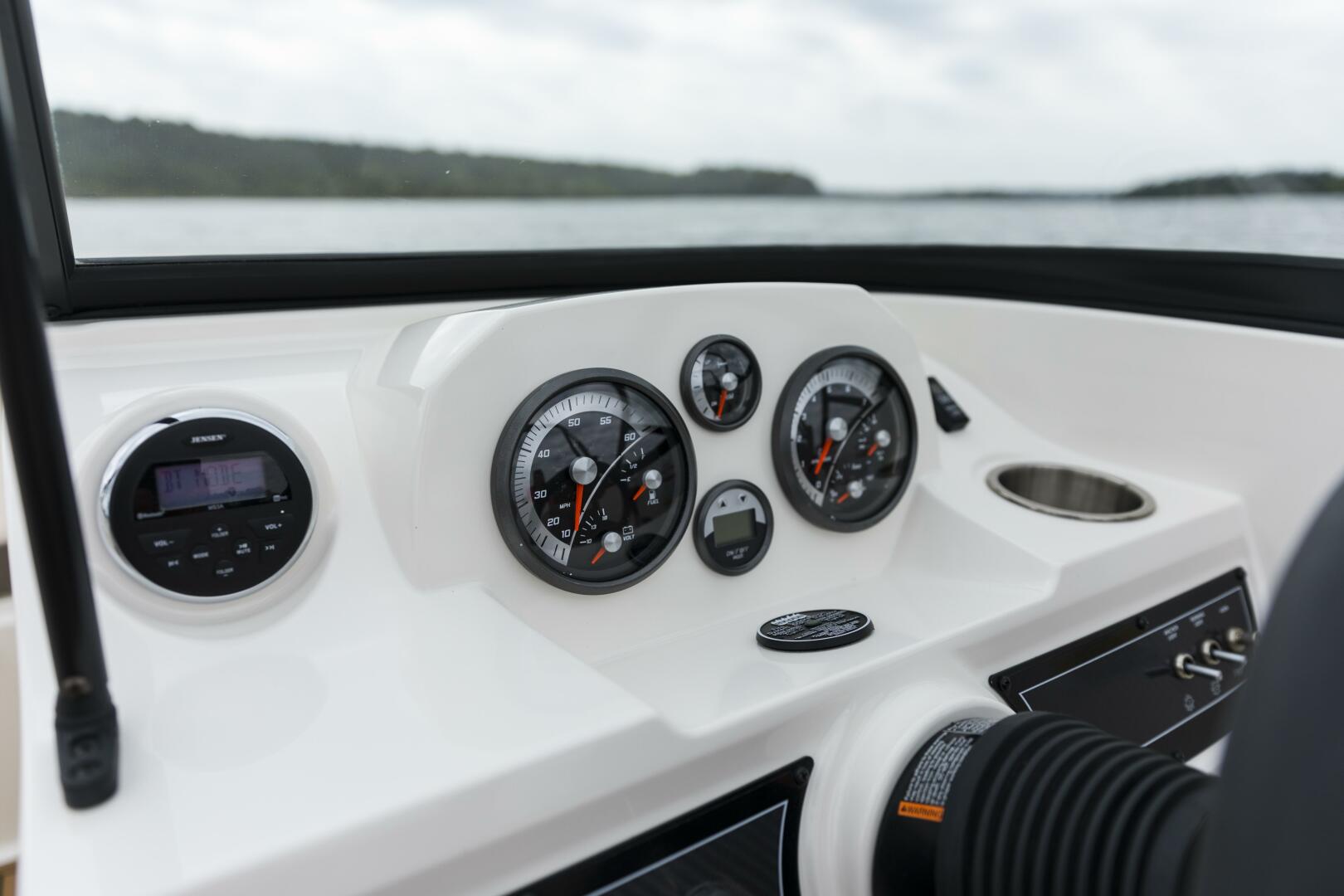 19ft Bayliner Yacht For Sale