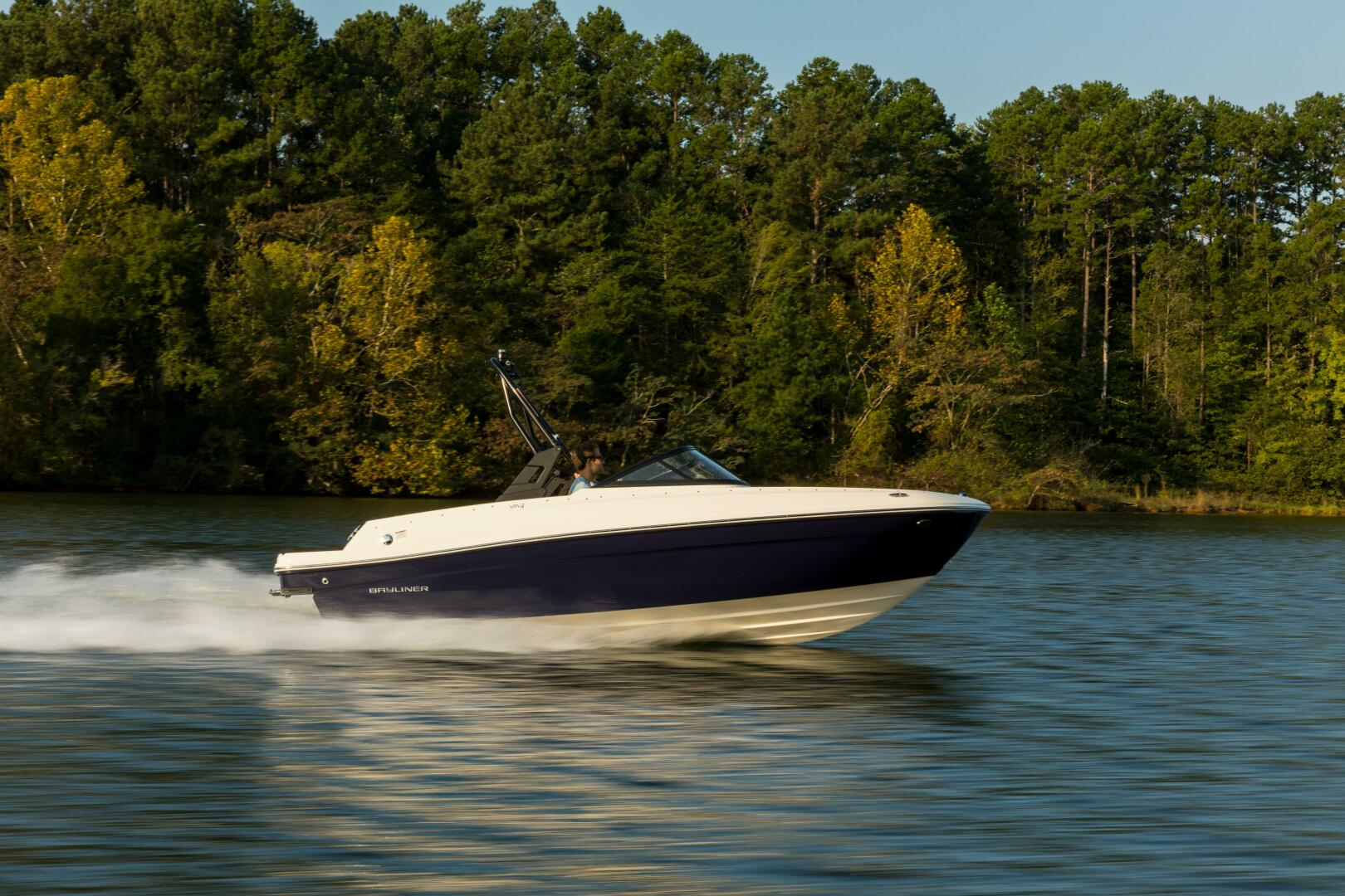 19ft Bayliner Yacht For Sale