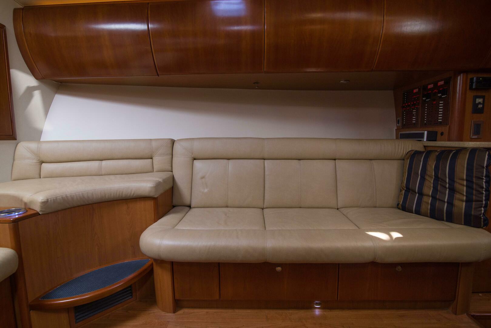Date Night Keeping It Reel 37ft Luhrs Yacht For Sale