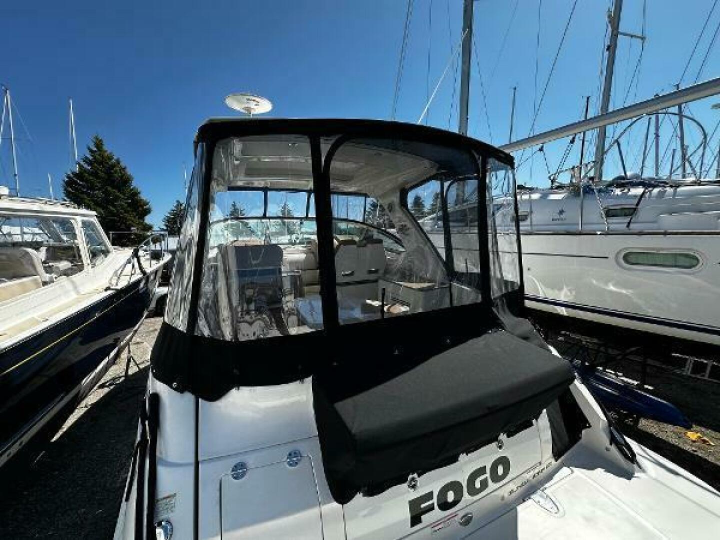 FOGO 35ft Sea Ray Yacht For Sale