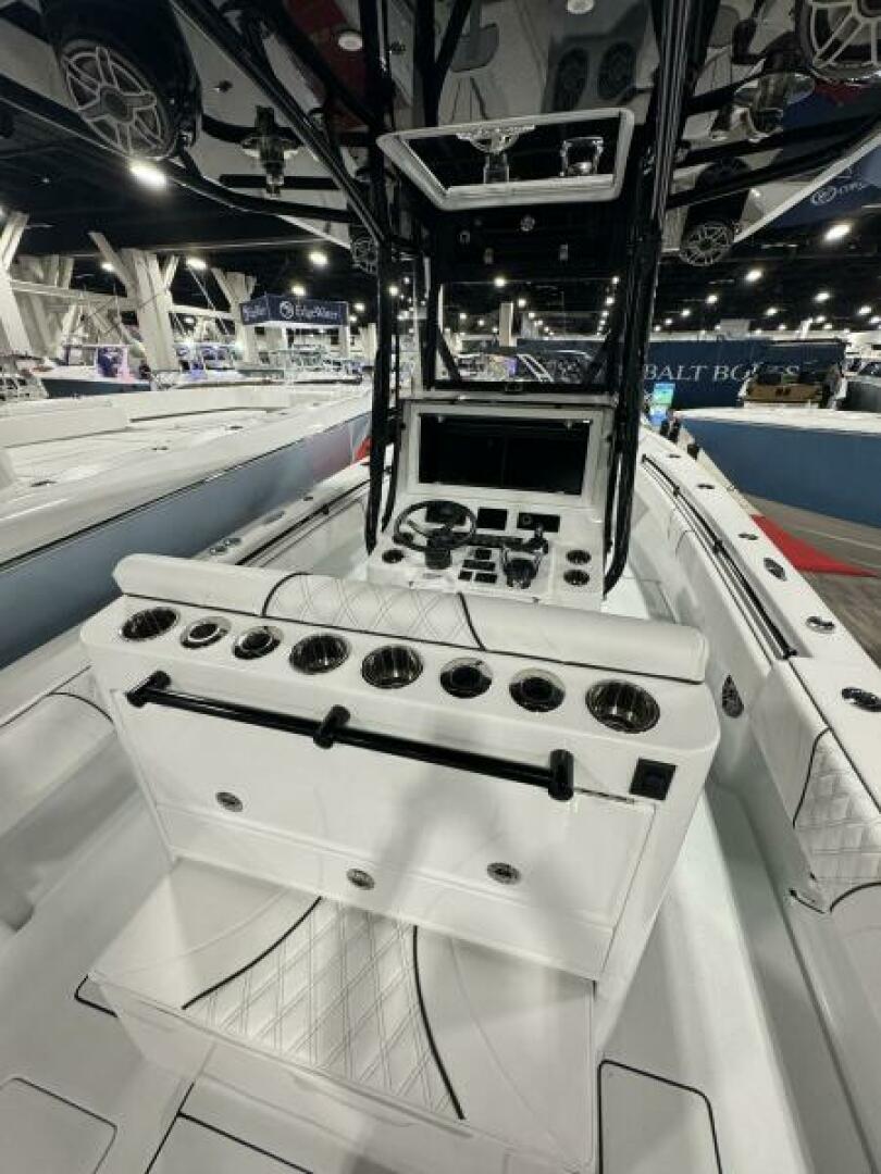 Contender Yacht Tender 32ST 32ft Contender Yacht For Sale