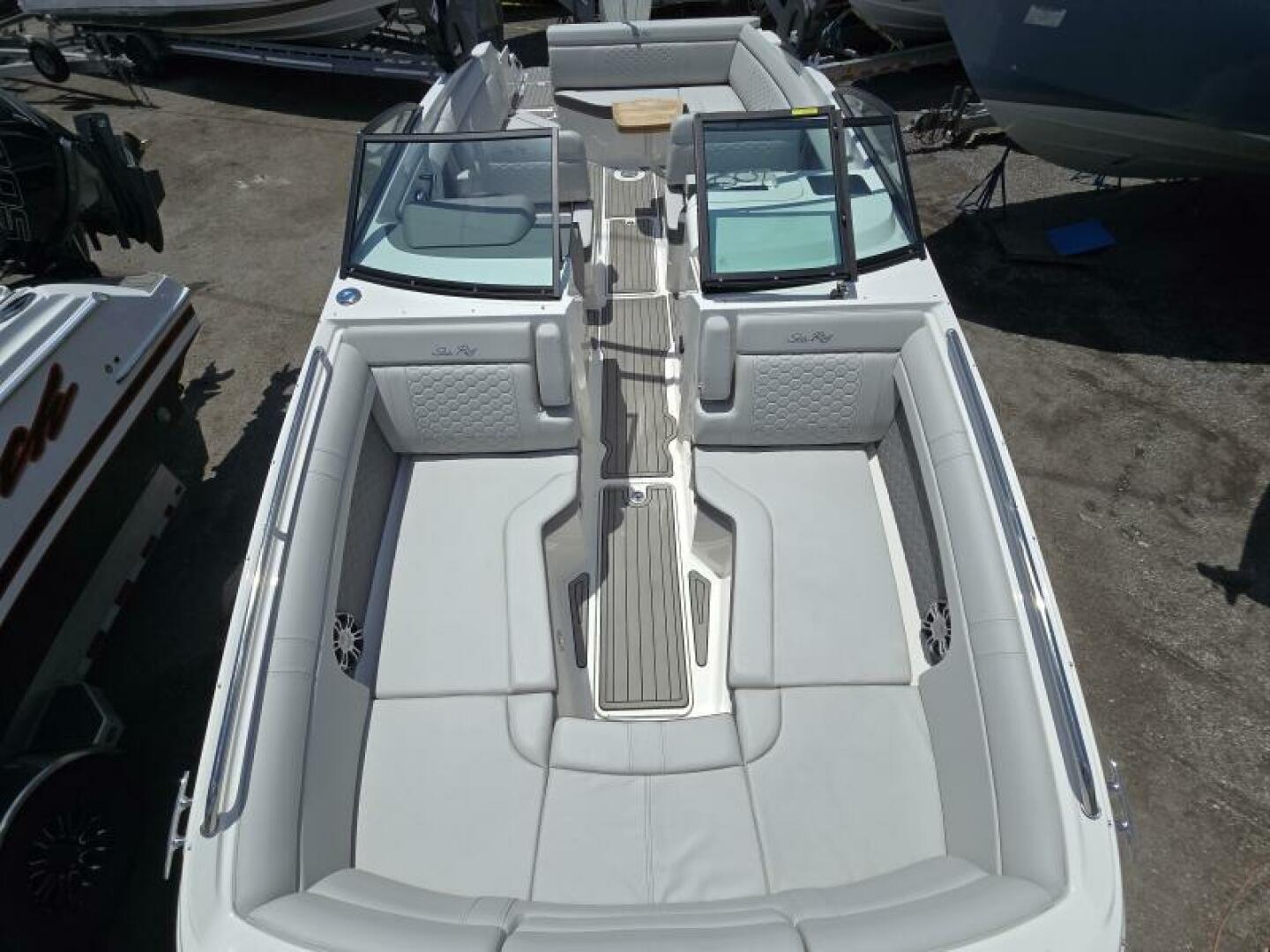 27ft Sea Ray Yacht For Sale