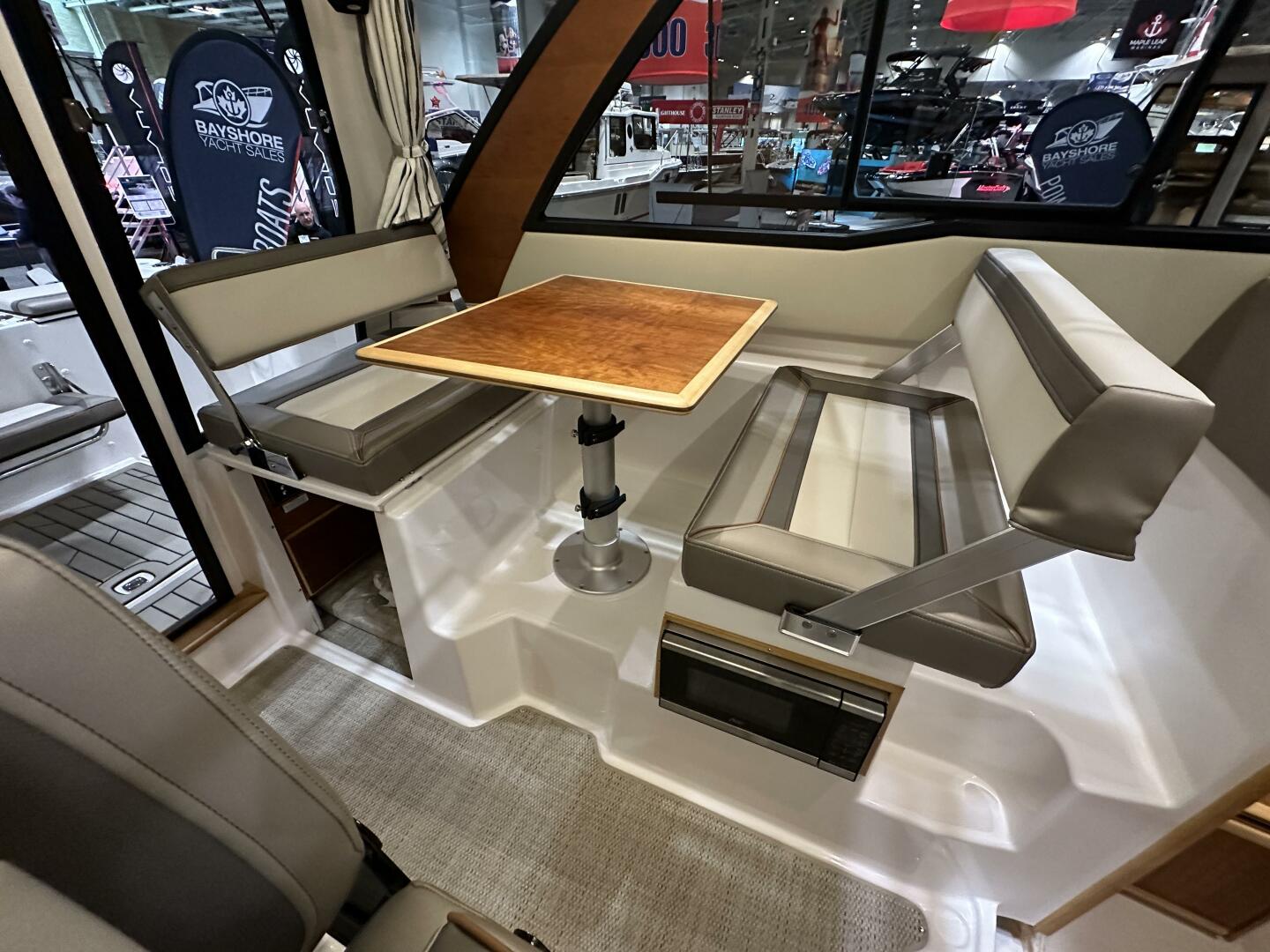 25ft Cutwater Yacht For Sale