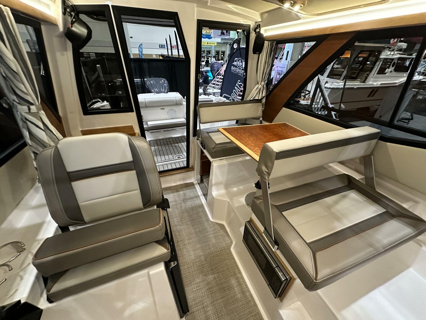 25ft Cutwater Yacht For Sale