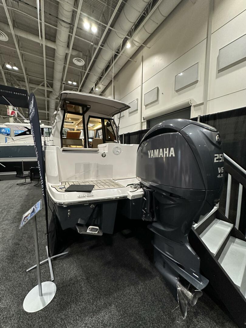 25ft Cutwater Yacht For Sale
