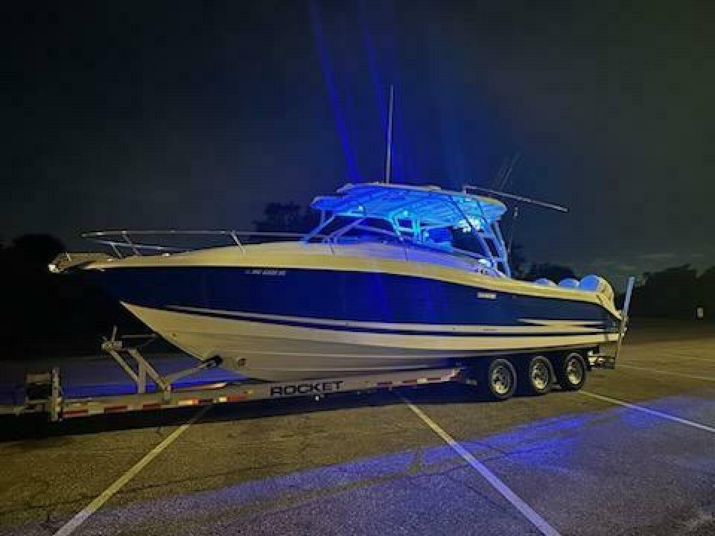 South Life 33ft Hydra Sports Yacht For Sale