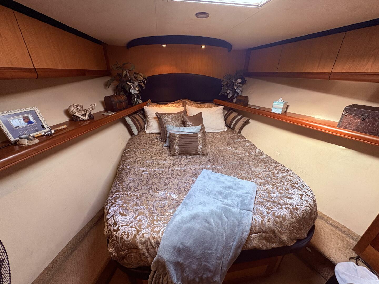 2005 Luhrs 41 Convertible 