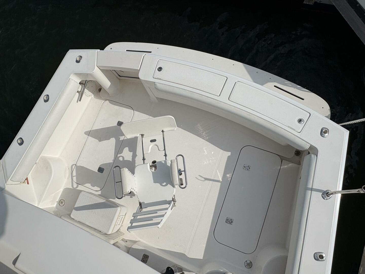 2005 Luhrs 41 Convertible 