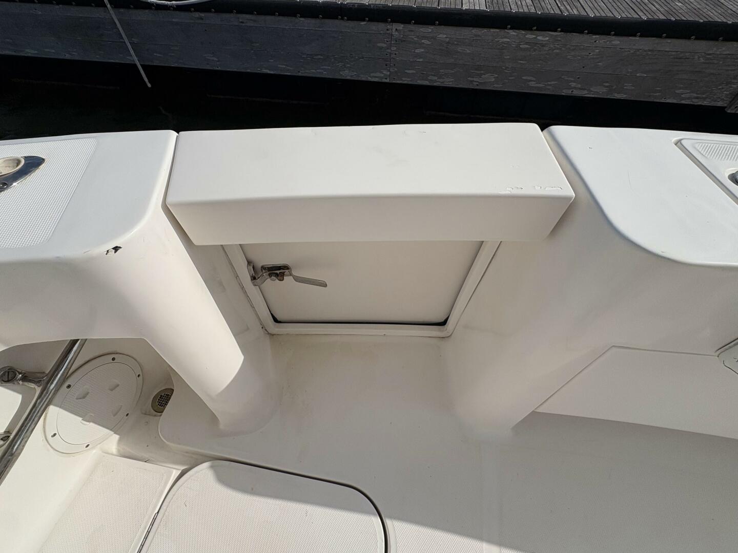 2005 Luhrs 41 Convertible 