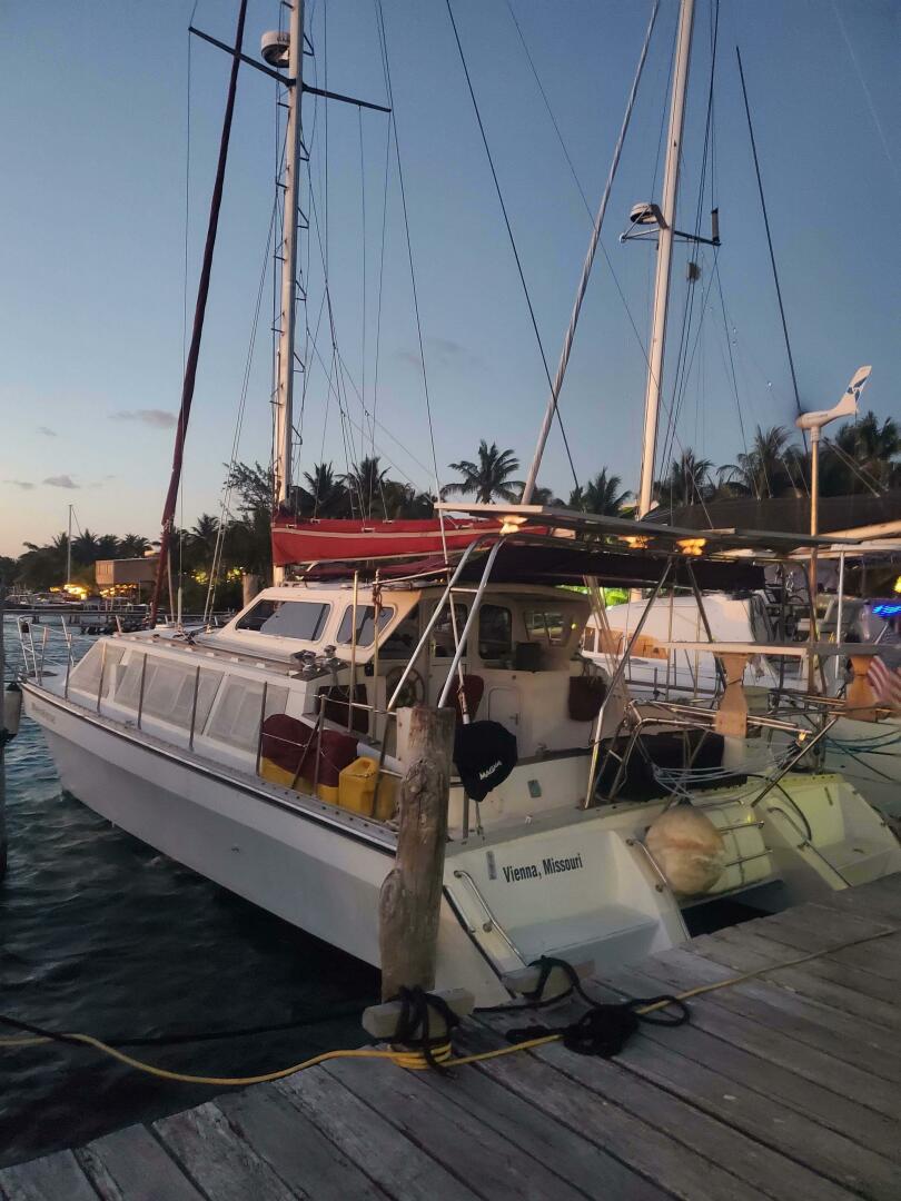 Moonshine 36ft Catalac Yacht For Sale