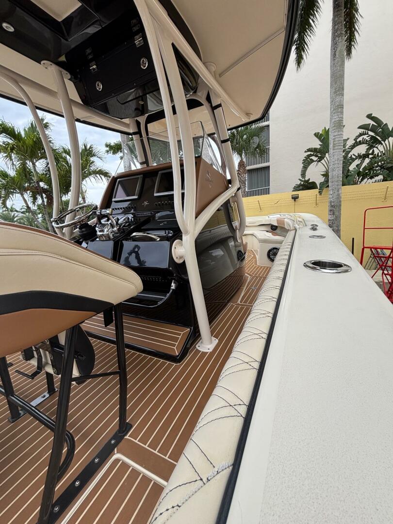2013 Statement 35 Center Console boat with sleek interior an