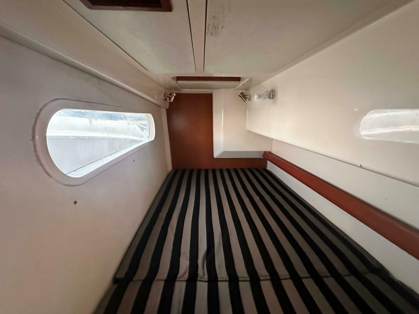 37ft Leopard Yacht For Sale