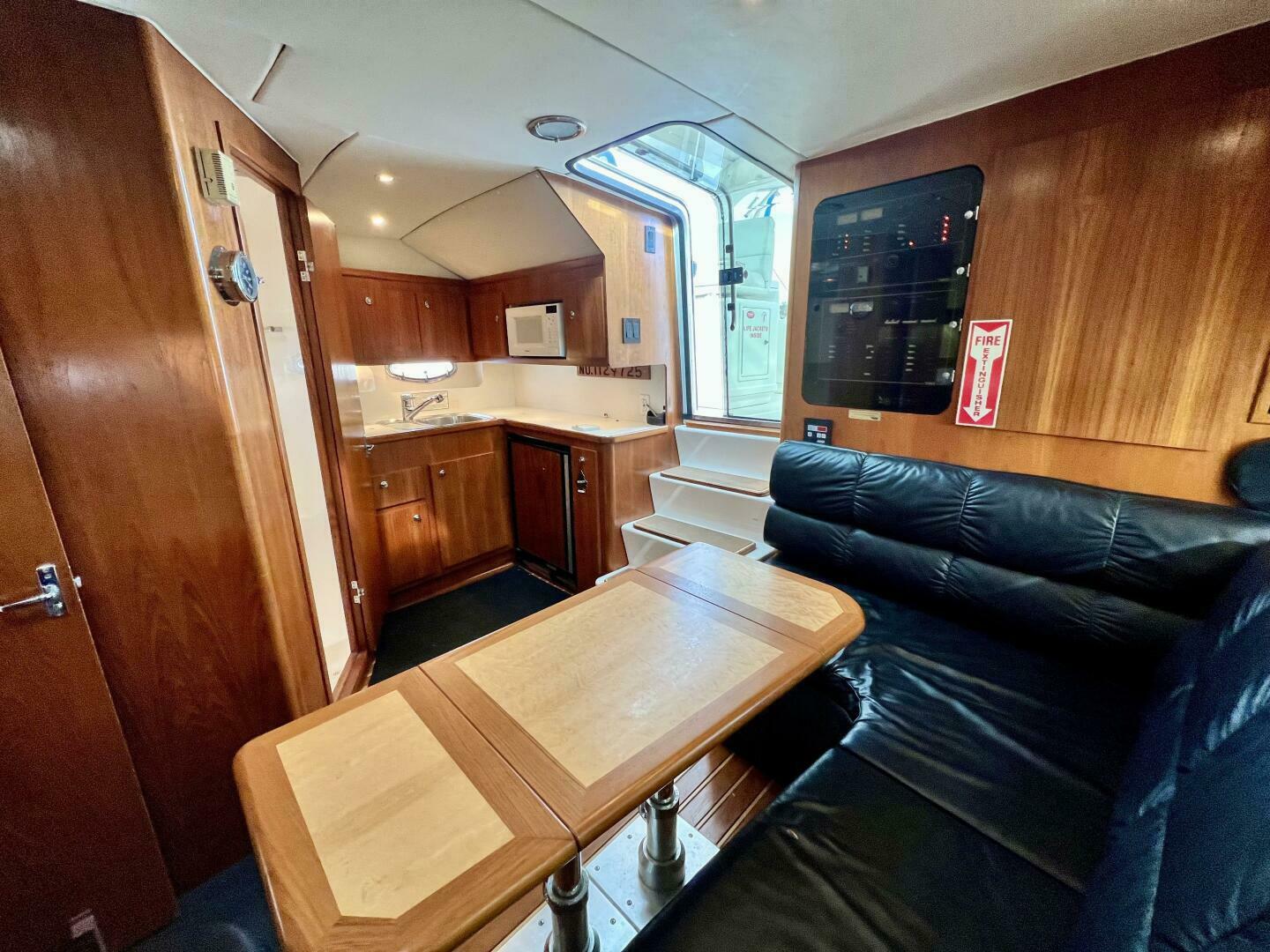HALCYON 37ft Tiara Yachts Yacht For Sale