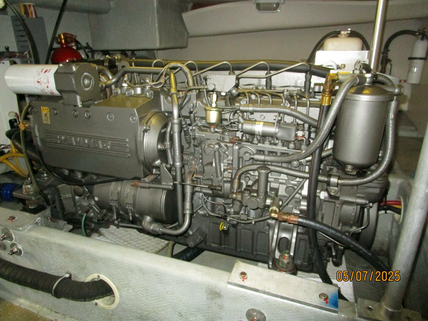 34' Mainship main engine1